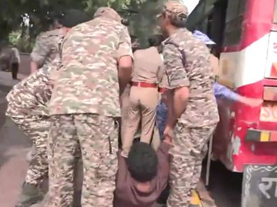 Delhi protest: Several protesters detained on second day of CJP stir
