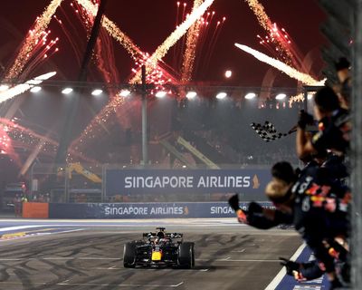 Resurgent Verstappen holds off Leclerc to seal dominant F1 Singapore GP win