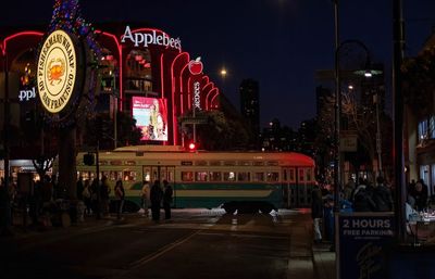 Applebee’s vs. McDonald’s: Where Does $25 Feed More People?