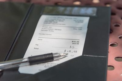 Are You Supposed to Tip on the Tax? Even Diners and Servers Don’t Agree