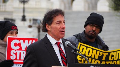 Democrats begin naming redacted Jeffrey Epstein associates after the FBI allegedly refuses to investigate
