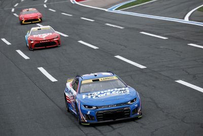 Kyle Larson takes firm command of NASCAR Cup Chase with four to go