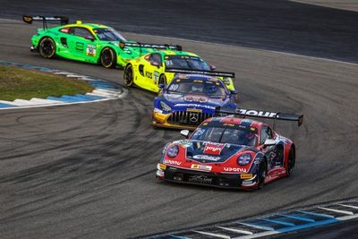 Engel: Porsche drivers raced me "very hard" in DTM title decider