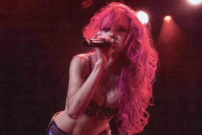ADÉLA Surpasses KATSEYE in Monthly Spotify Listeners, Breaks 'Dream Academy' Billboard Hot 100 Record