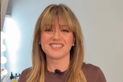 Kelly Clarkson Slams Brooklyn Store Clerk Who Allegedly Used a 'Condescending Tone' Over $15,000 Item