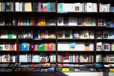 Publishers Accused of Using AI Behind the Scenes as Authors Face Scrutiny on AI-Written Books