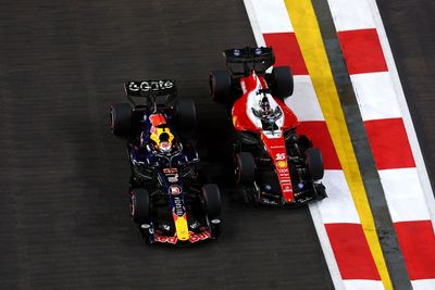The not-so-obvious chance Leclerc missed to usurp Verstappen