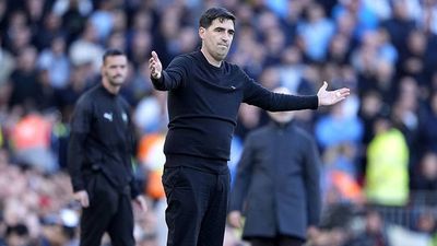Andoni Iraola Promises to Keep Vendetta for Entire Season After Man City Loss