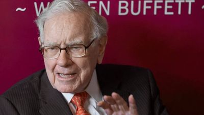 Warren Buffett says most people shouldn't pick stocks. Here's how he wants his family to invest his wealth