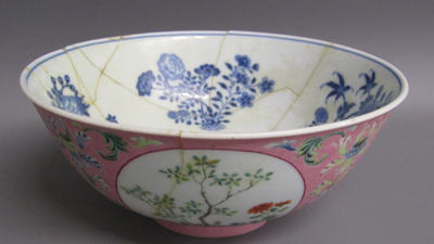 Lincolnshire woman’s ‘broken porcelain’ attic box sells for more than £196,992 after 20 years in storage