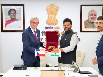 India, Czech Republic explore partnership to build 19, 40 and 90-seater aircraft in India
