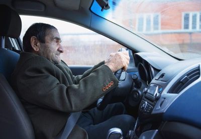 Still Driving Like You Did 30 Years Ago? These 7 Rules Deserve a Refresher