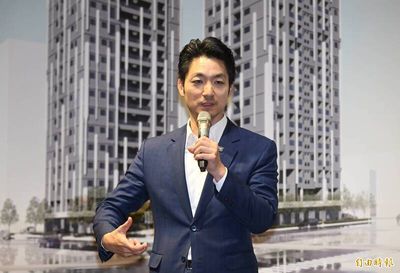 蔣萬安質疑沈伯洋辯論誠意 反問：是要我們配合他的車掃？