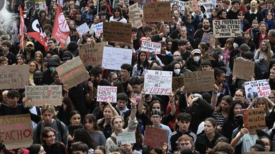 French students ‘not giving up the fight’ as 480,000 join new day of school protests