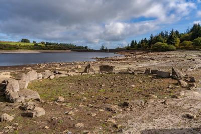 Drought exposes Bronze Age villages in shrinking reservoir