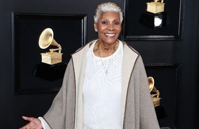 Dionne Warwick can't 'stand or walk' due to severe pain