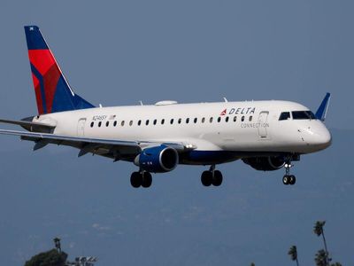 Israel-bound Delta flight from New York evacuated after bomb threat