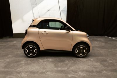 Tiny sideways parking Smart car from the nineties is back with an electric makeover