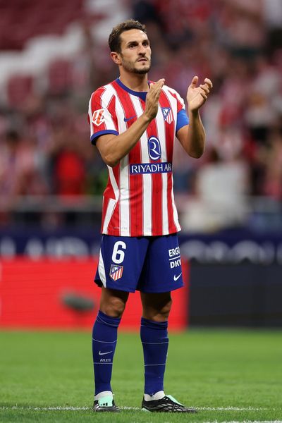 Why is there a minute's silence in Atletico Madrid vs Manchester United?