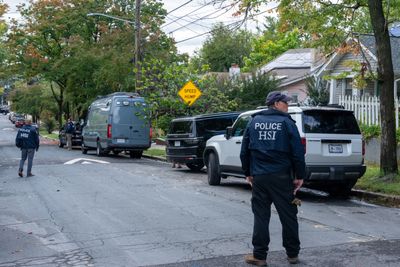 Federal Agents Search Ilhan Omar's Home Amid Criminal Investigation