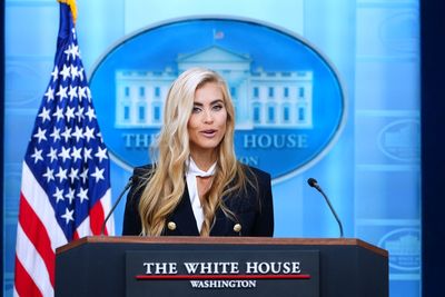 Internet can’t stop laughing at White House press secretary’s short and awkward briefing: ‘Is this a hostage video’