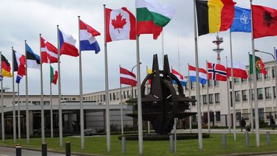 NATO top commander unveils plan to defeat Russia if it invades Europe, will use ‘overwhelming firepower’ against invading troops