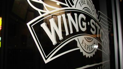 LA man orders Wingstop through Uber Eats. Then he opens the bag and sees what he actually got: ‘this is why I pay $1 for all flats’