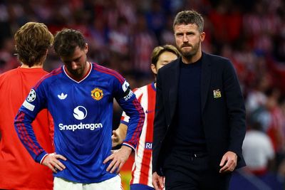 Atletico Madrid v Man United LIVE: Michael Carrick responds after bombshell Lisandro Martinez interview