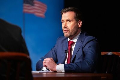 Iowa faces a reckoning over water quality and cancer rates in midterm campaigns