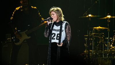Kelly Clarkson calling Art of Play a liar wasn’t the end of the story. It was the beginning of a credibility test