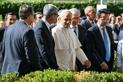 Pope Leo XIV's Lung Nodule Was Adenocarcinoma, Surgeons Removed a Lobe, and the Cancer Stage Remains Undisclosed