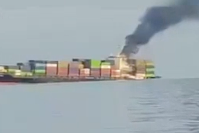 Ship carrying 2,500 containers sinks after hitting mine in Strait of Hormuz, claim Iran’s Guards