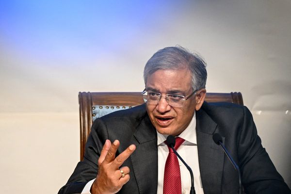 Why won’t India’s election chief resign despite massive protests against him?