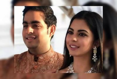 Akash, Isha Ambani's birthday to mark close of Reliance Jio's mega IPO