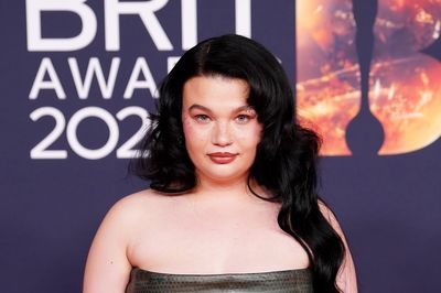Lola Young blasts online criticism: ‘Women get so much scrutiny and hate’