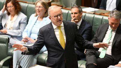 'Heart is multicultural': PM lays out migration support
