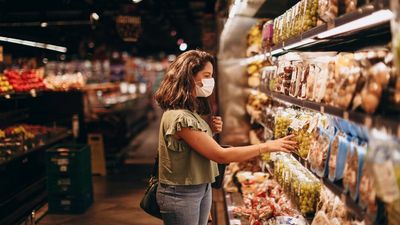 Republicans head into midterm elections with US inflation at 3.7%. Then a report shows it’s the highest before midterms since 1990