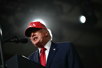 Trump takes bizarre swipe at Elon Musk’s intelligence despite $276M GOP donation spree