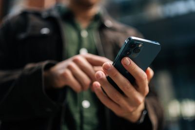 Gen Z warned of fake job offer messages amid employment crisis