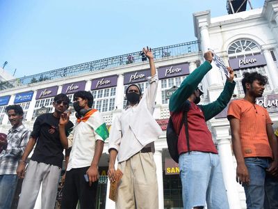 Aam Admi Party to support Cockroach Janta Party's 'Tiranga Lehrao' call at Connaught Place on October 16