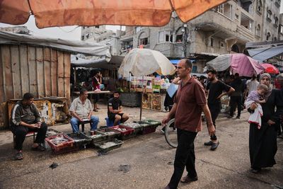 Israel stops commercial goods from entering Gaza