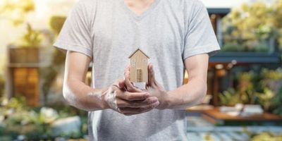 Would You Rather Have a Paid-Off $1 Million House or $1 Million Invested?