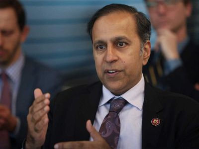 "We must confront hatred": US Congressman Raja Krishnamoorthi says family was at Hindu temple in Aurora during alleged shooting plot