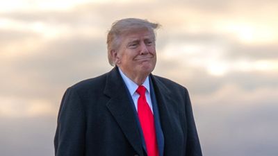 Donald Trump tells man at rally he looks ‘ready to have a heart attack,’ confirms his doctors would let him die if he did: ‘collateral damage’