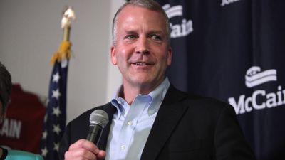 President Trump tells Alaska to trust ‘the real Dan Sullivan’ as they prepare for a Senate race with two ‘Dan Sullivans’