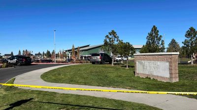 Teen shooter kills three children and teacher at Oregon elementary school