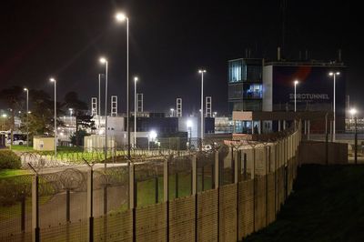 French authorities probe Eurotunnel crash which injured 19 people