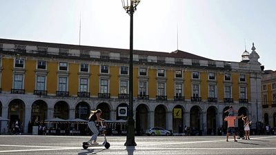Lisbon mayor moves to suspend shared e-scooter scheme