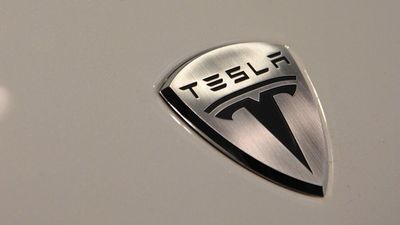 'We Are Literally Talking About Hopping': Tesla's 'Flying Car' Can't Really Fly, Smithsonian Expert Says