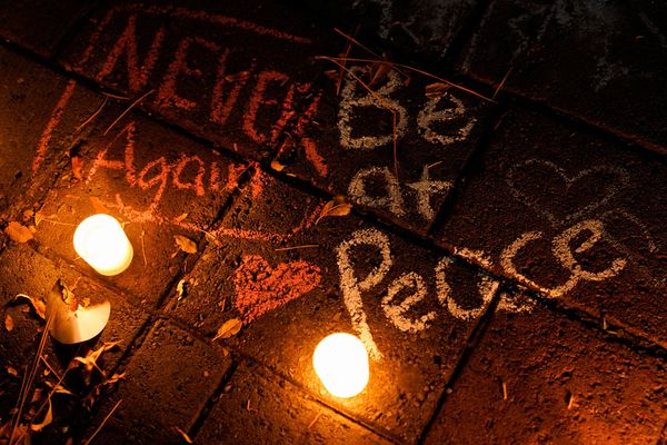 Oregon school shooting: Did the 16-year-old teen use his mom's shotgun to fire at truck before killing 3 children, teacher?
